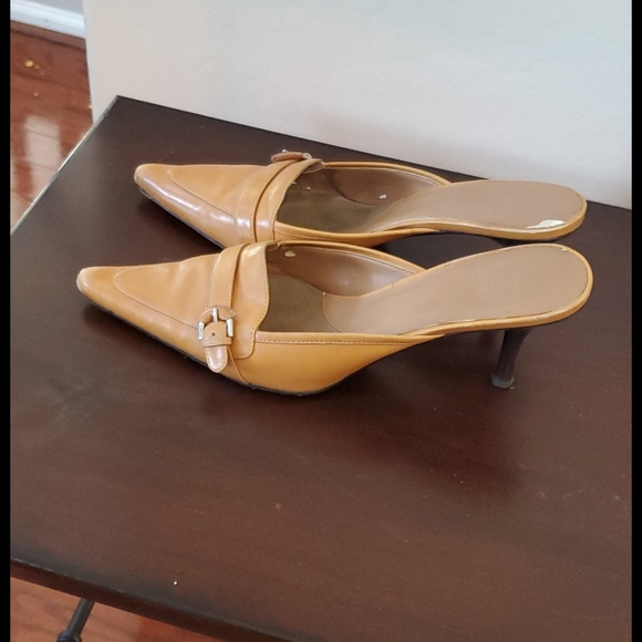 Shoes - Picture 2 of 2